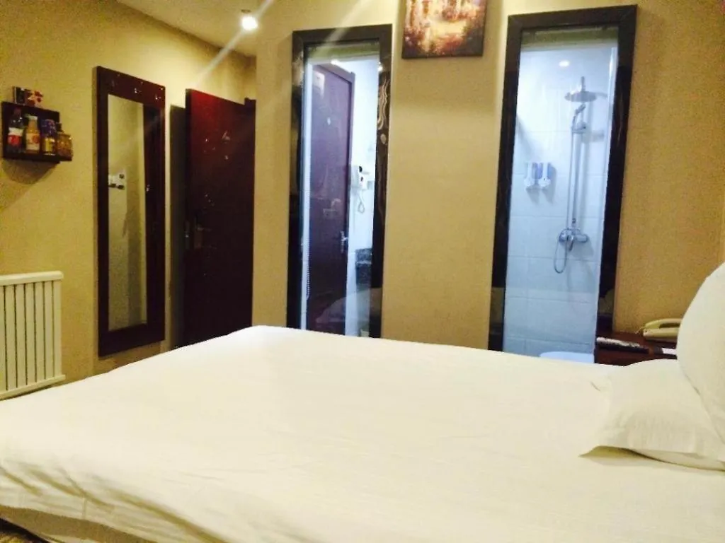 Greentree Inn Puyang Pushang Huanghe Road 3*, Pujang Kína